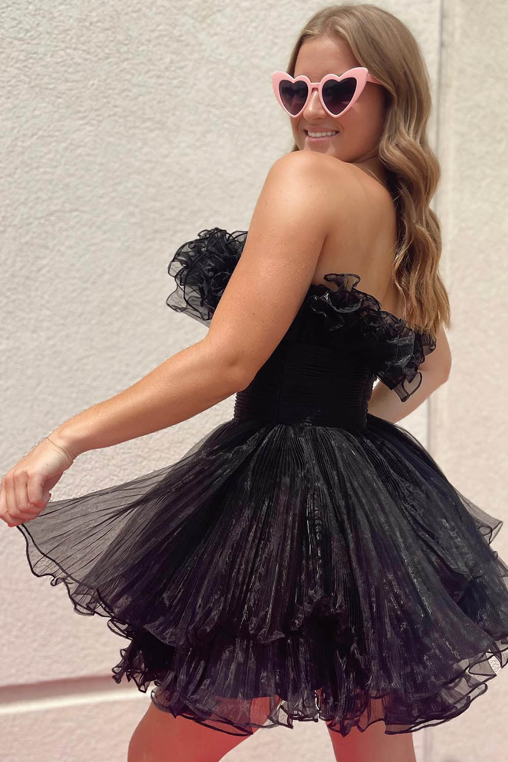 Amaia | Blaues A-Linien-Kleid mit trägerlosem Rüschen-Kurzschluss