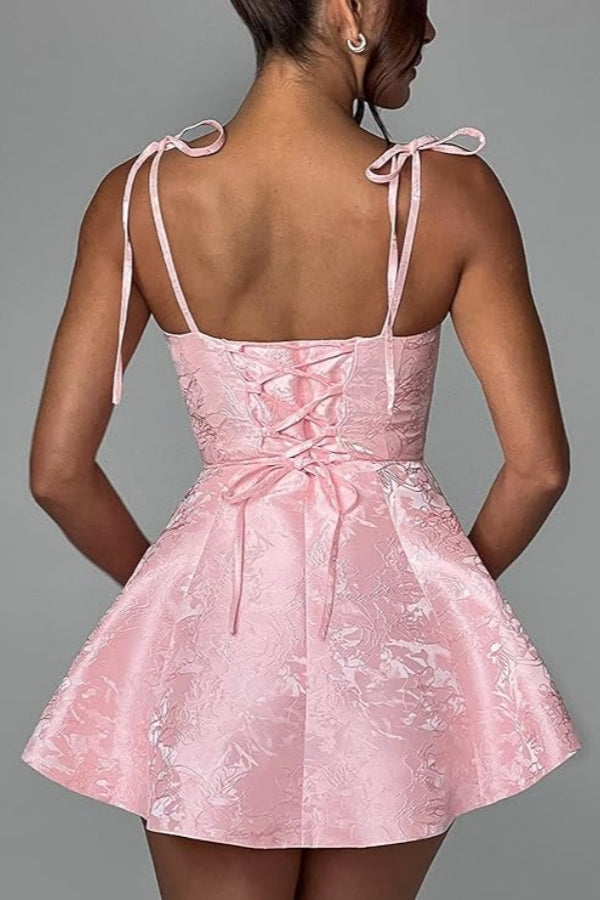 Vestido de fiesta corto de satén sin mangas con tirantes finos y corte en A para el regreso a casa. Vestidos de fiesta de jacquard.