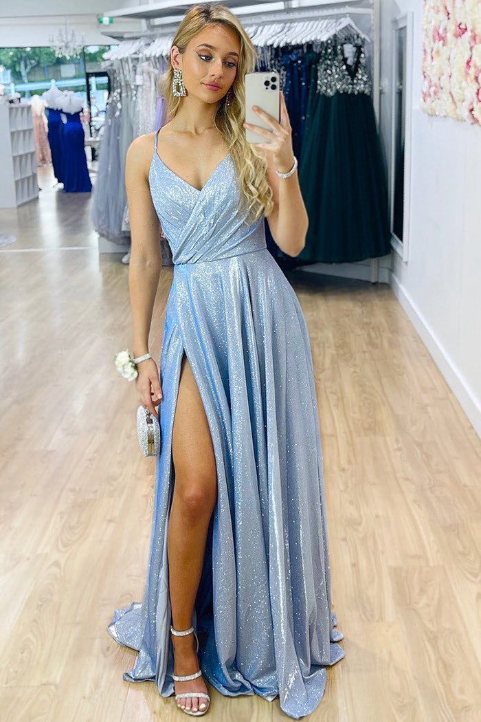 Glitzerndes, langes blaues Ballkleid mit V-Ausschnitt und Schlitz