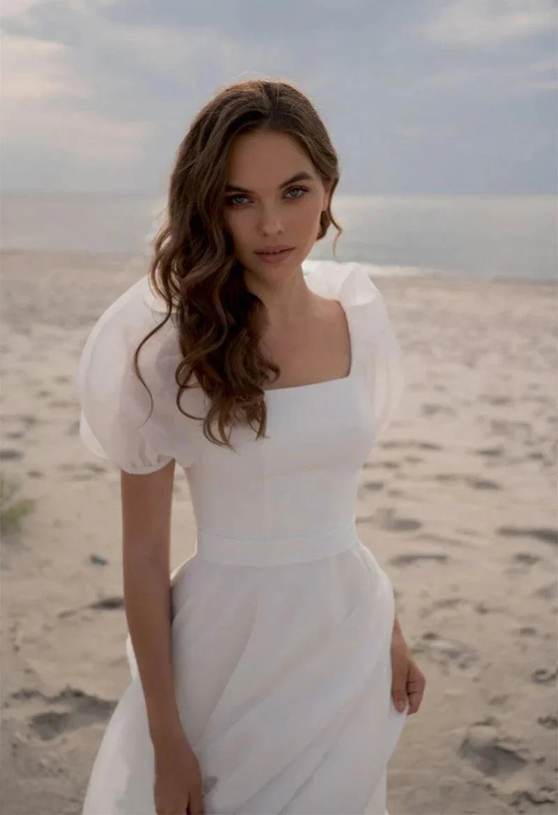 Brautkleider Charmante A-Linie Quadratischer Ausschnitt Kurze Ärmel mit Schleppe