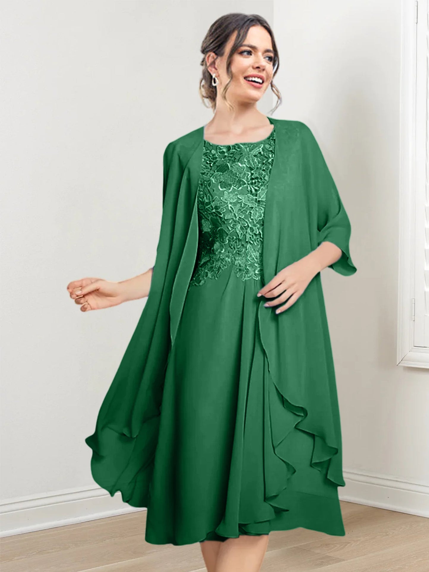 Vestidos de madre de la novia de corte A/princesa con escote redondo y largo hasta la rodilla