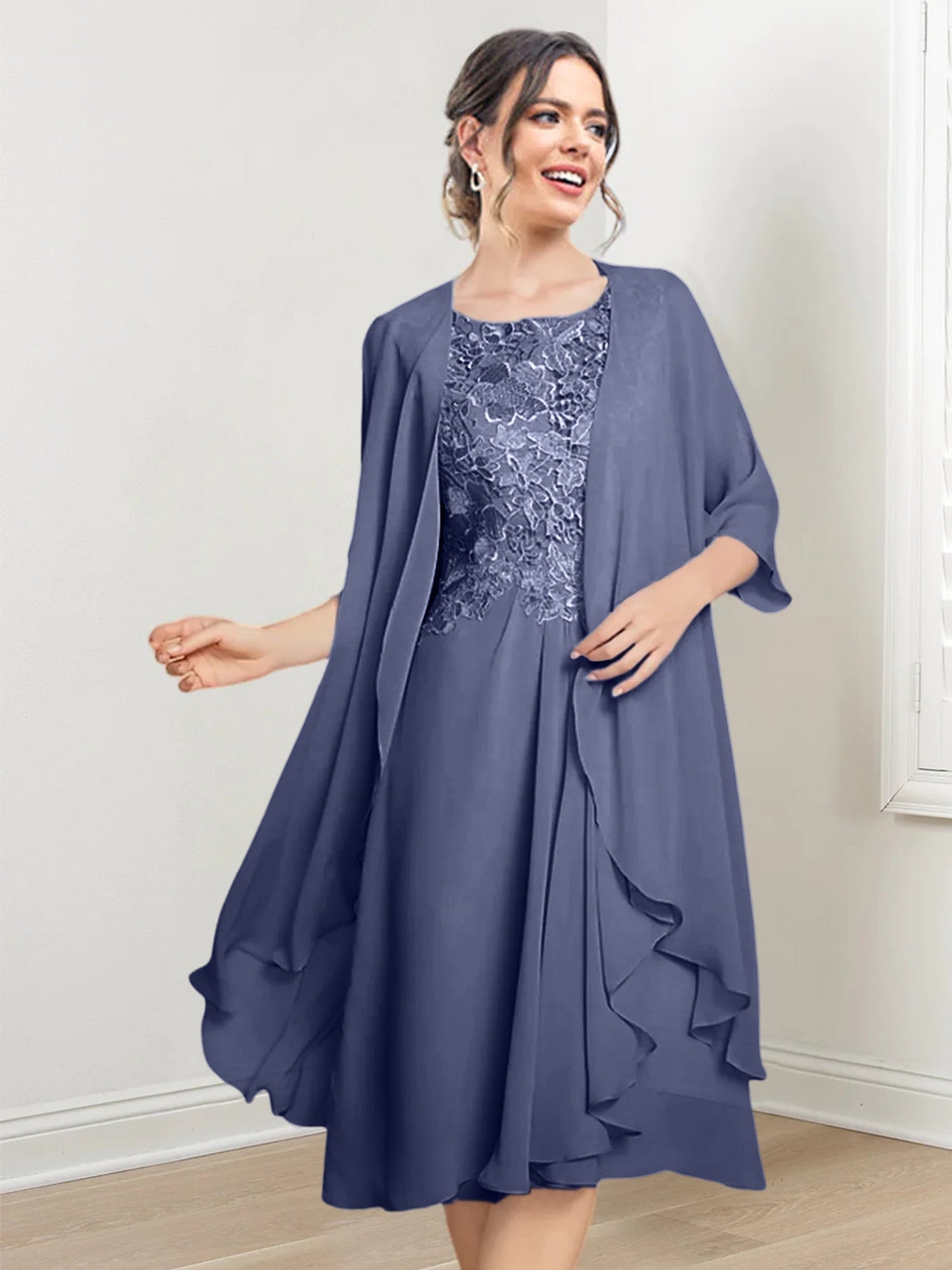 Vestidos de madre de la novia de corte A/princesa con escote redondo y largo hasta la rodilla