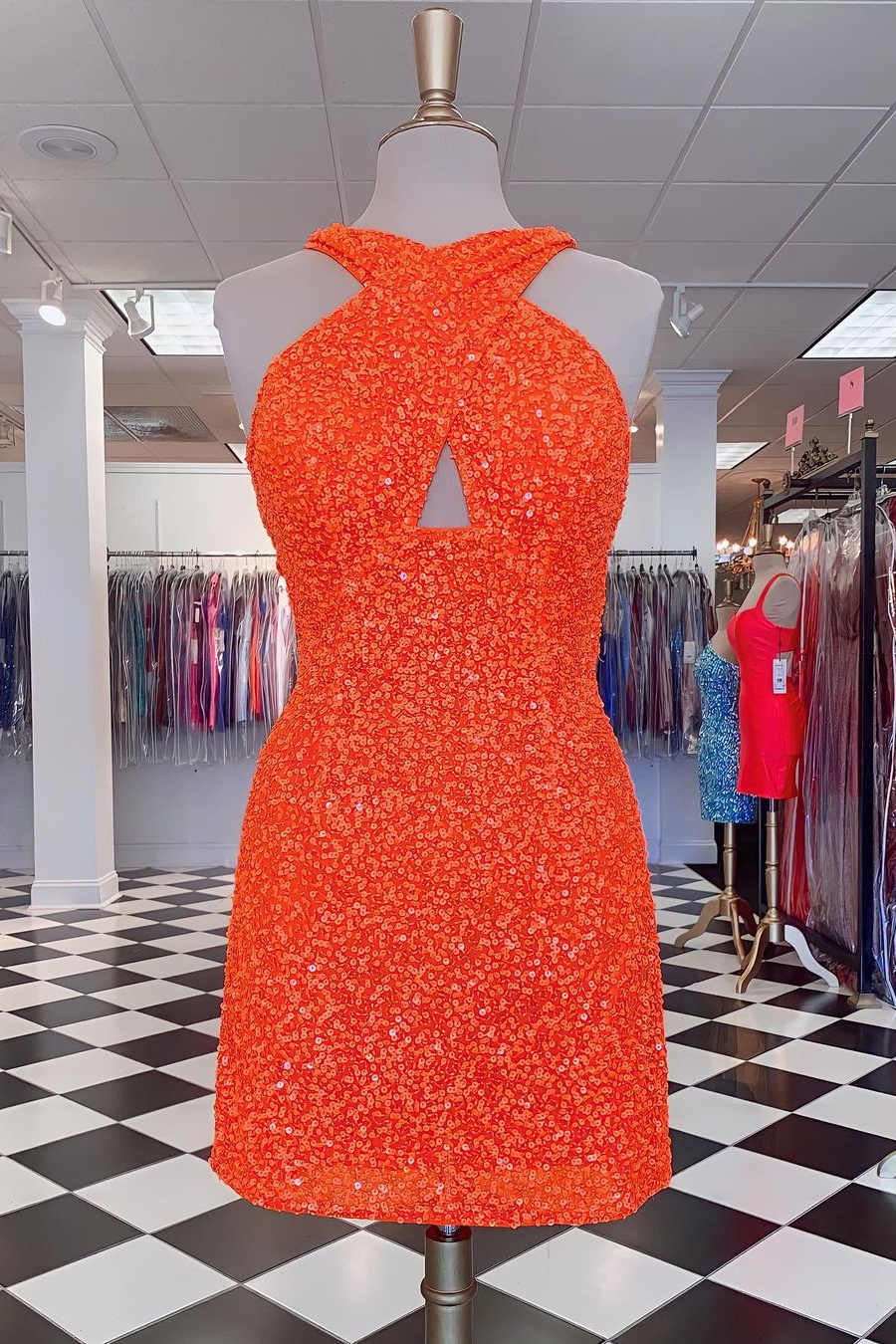 Lynn | Vestido de fiesta de lentejuelas rosa intenso, corte A, espalda descubierta