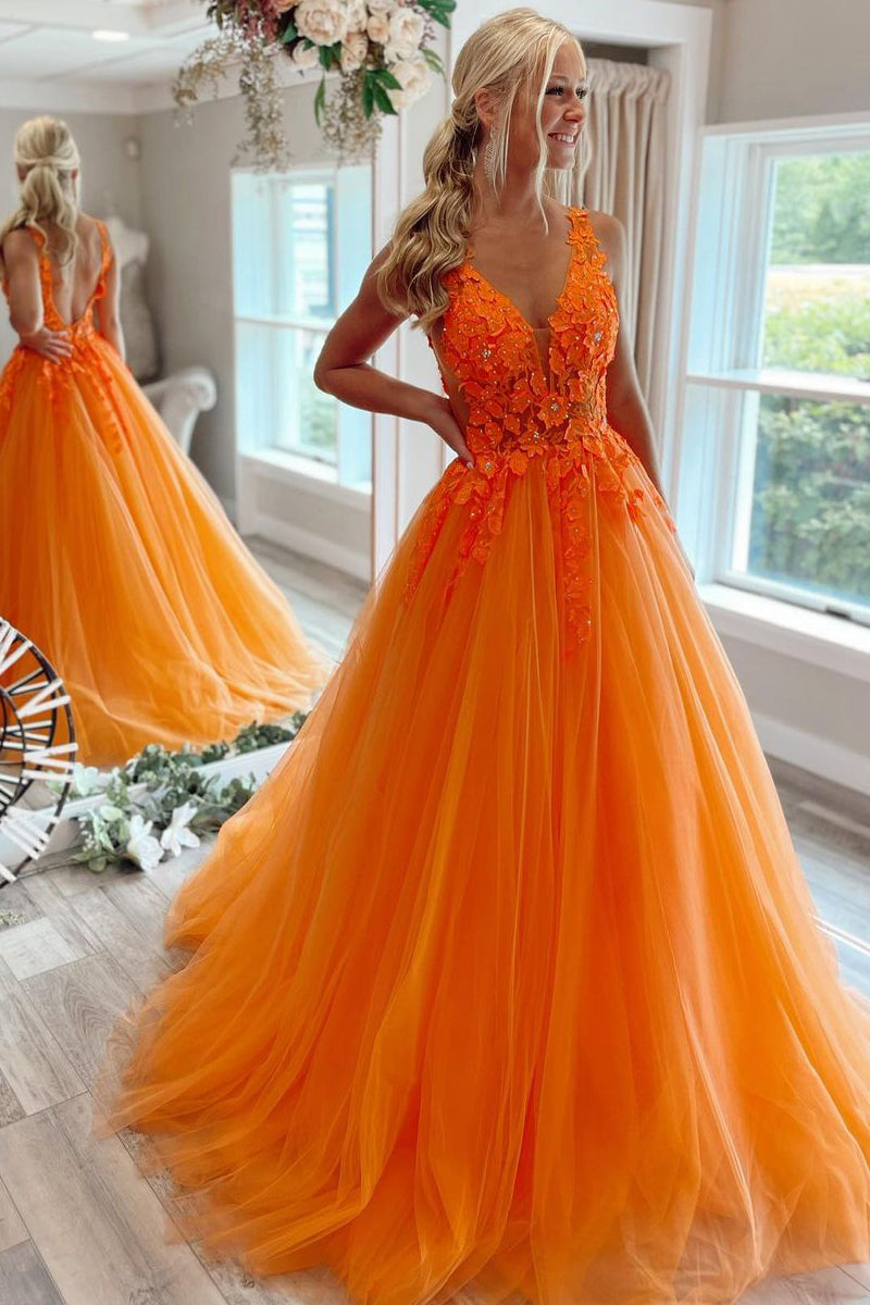 Marigold | Langes A-Linien-Ballkleid aus Tüll mit V-Ausschnitt und Applikationen