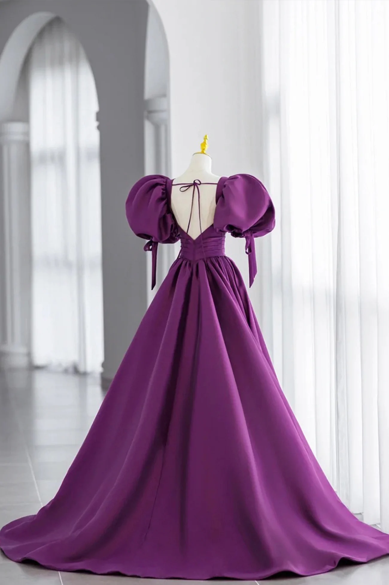 Lila Puffärmel Satin Langes Ballkleid, V-Ausschnitt Abendkleid Y856