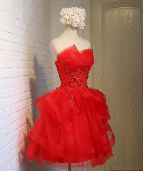 Charmantes A-Linie trägerloses kurzes Homecoming-Kleid aus Spitze Y1107