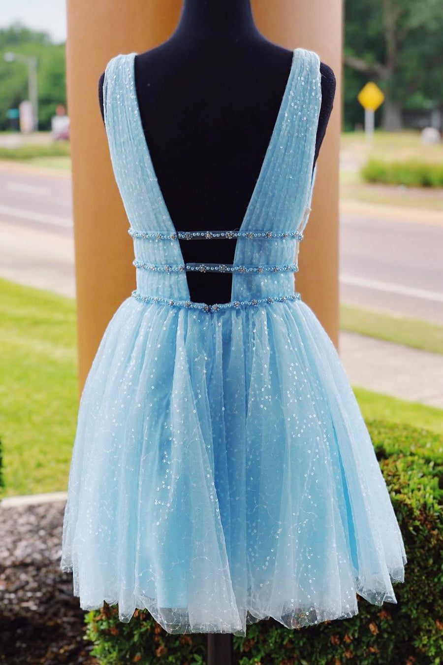 Vestidos de fiesta cortos en azul cielo con lentejuelas y cuentas brillantes para el regreso a casa