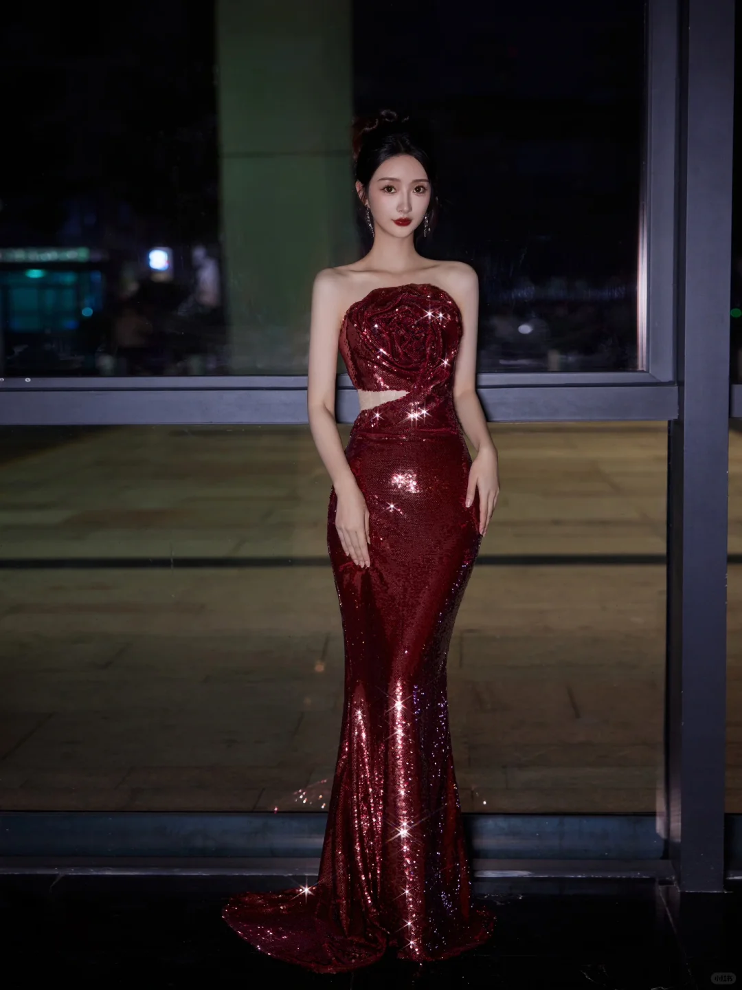 Vestido de fiesta burdeos sin tirantes con lentejuelas y rosas, vestido de noche largo estilo sirena Y8595