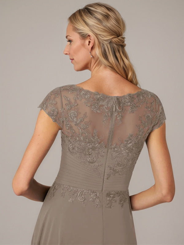 A-Linie, U-Boot-Ausschnitt, Illusion, asymmetrisches Chiffon-Spitzenkleid für die Brautmutter mit applizierten Falten