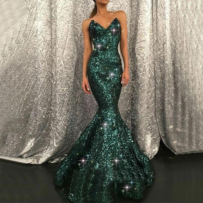 Vestido de fiesta largo verde oscuro con lentejuelas y corte sirena en forma de corazón