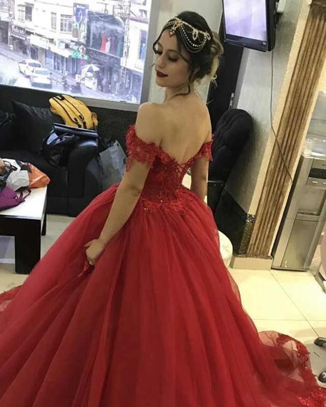 Vestido de fiesta de tul con apliques y hombros descubiertos Y1260