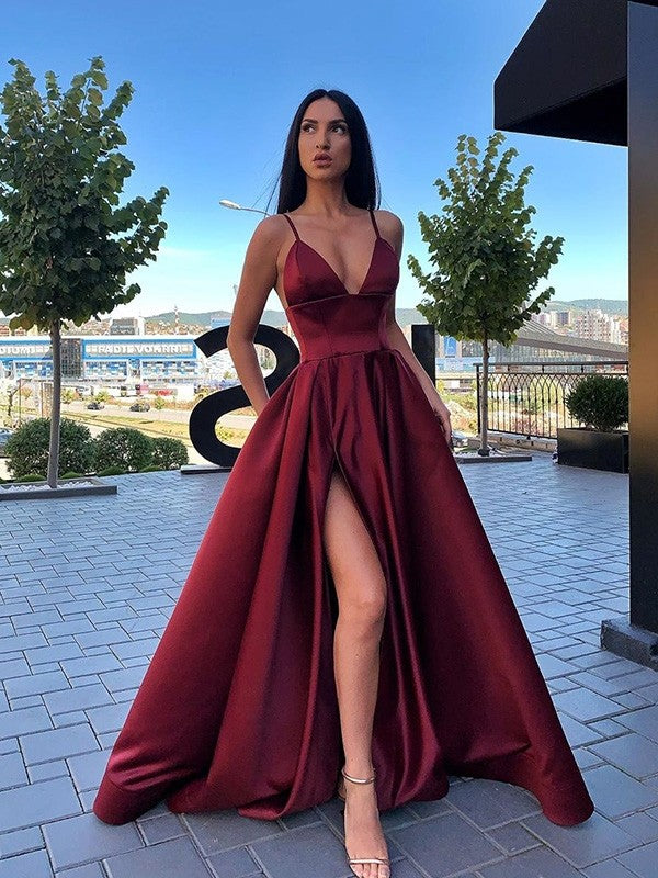 Elegantes langes A-Linien-Ballkleid aus Satin mit V-Ausschnitt, Schlitz vorne und Taschen