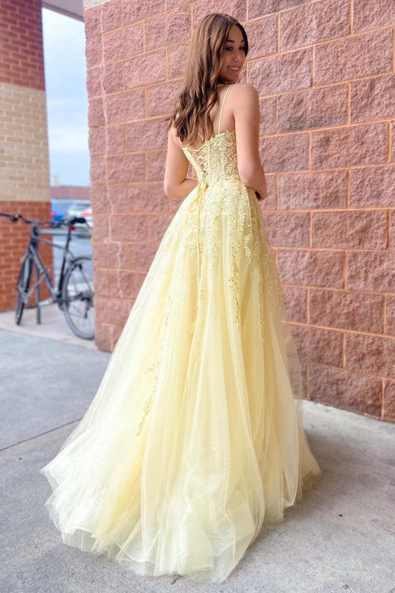 Laylah | A-Linien-Ballkleid mit Schnürung und gelber Tüllapplikation