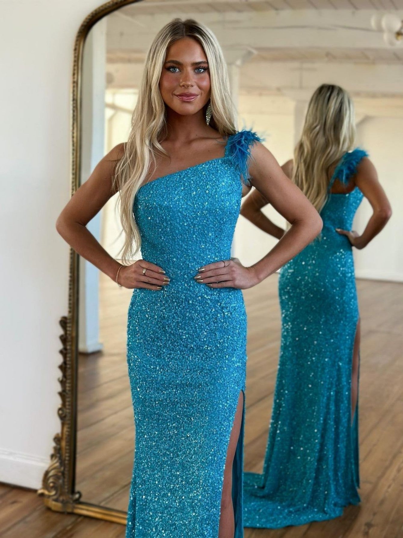 Mermaid One Shoulder Sequins Prom Dress With Slit