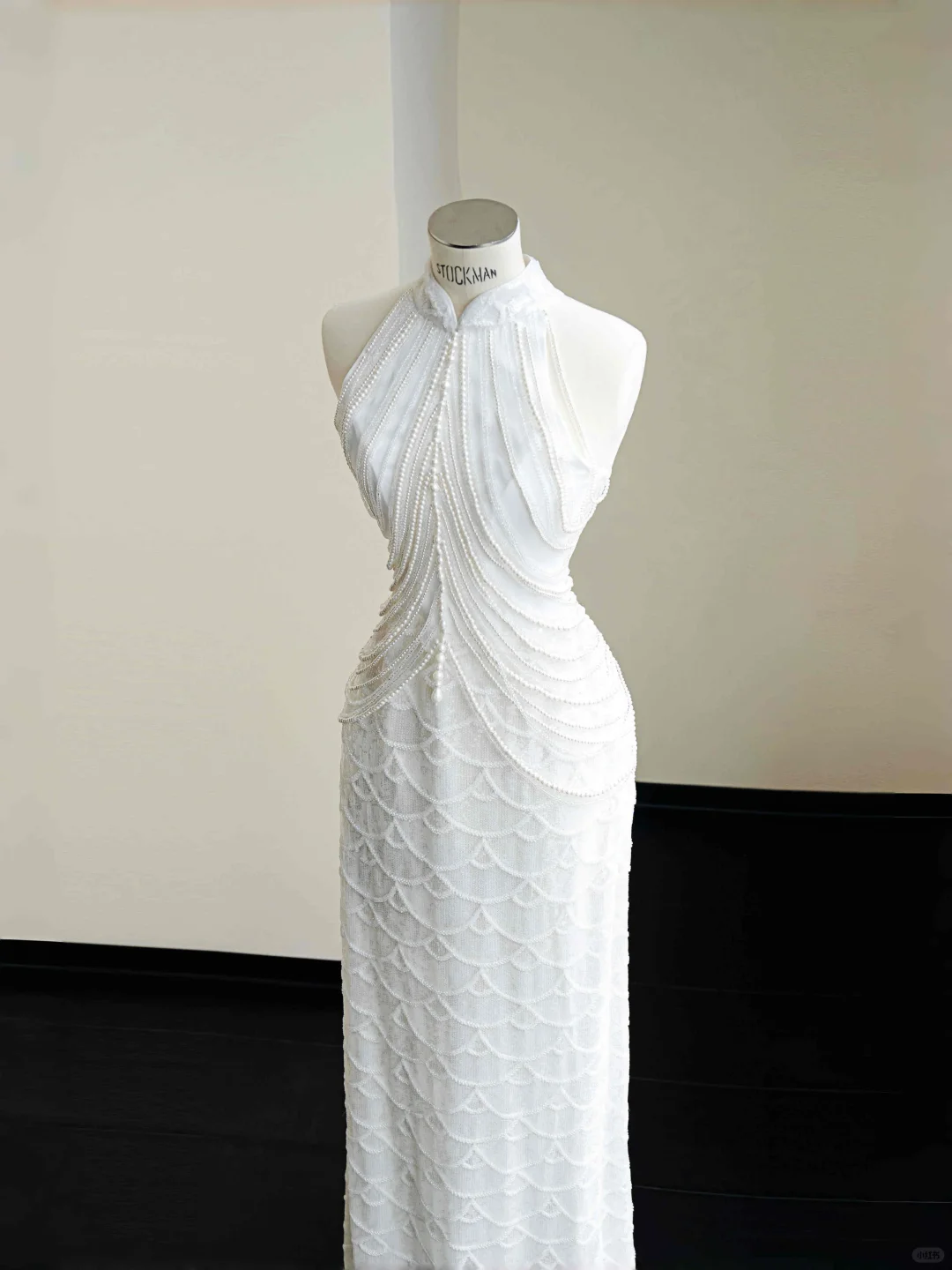 Vestido de noche largo con lentejuelas blancas, perlas y cadena, elegante, estilo vaina, para fiesta y noche, Y8670