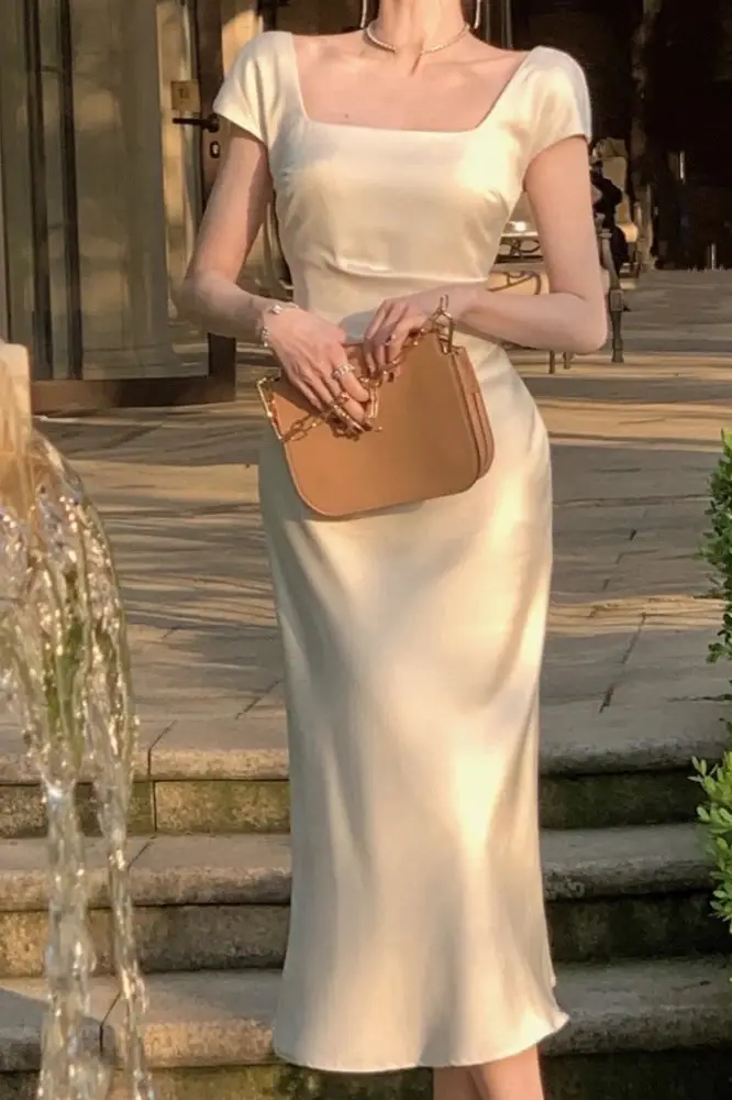 Elegantes langes Partykleid mit quadratischem Ausschnitt in Beige aus Satin, Meerjungfrau, Abschlussball, Abendkleid Y7576