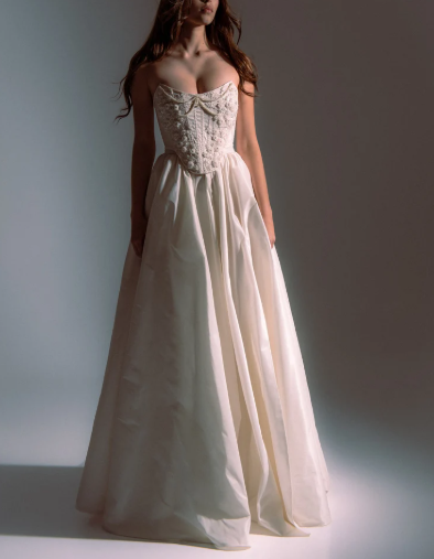 Edles trägerloses Satin Abendkleid mit Perlenbesatz A-Linie Schlitz Ballkleid Y8314