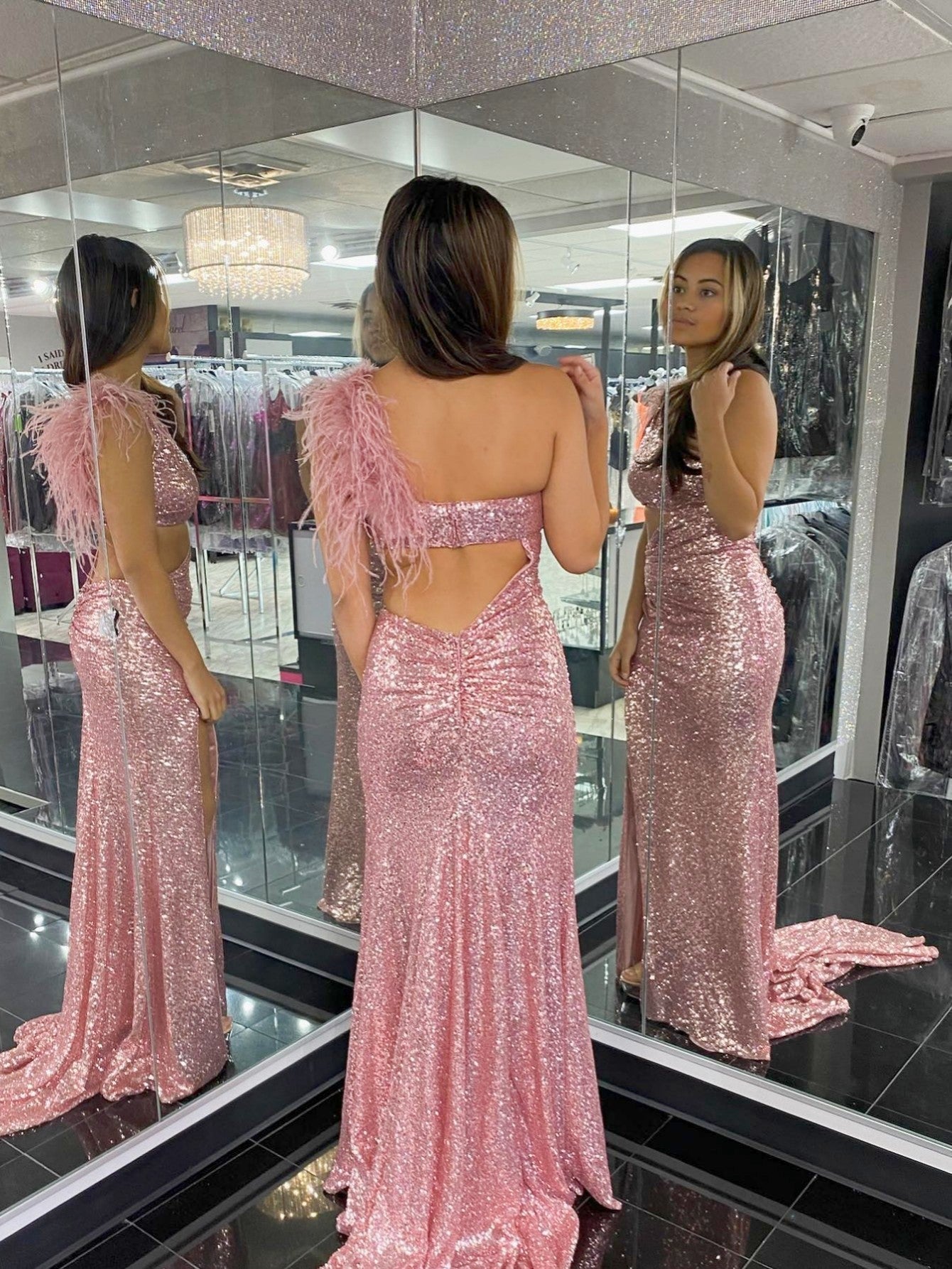 Einschultriges, funkelndes, einzigartiges schwarzes Meerjungfrau-Ballkleid