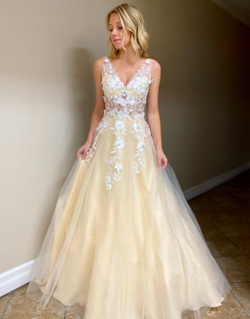 Jemma | Bodenlanges A-Linien-Abendkleid mit Applikationen