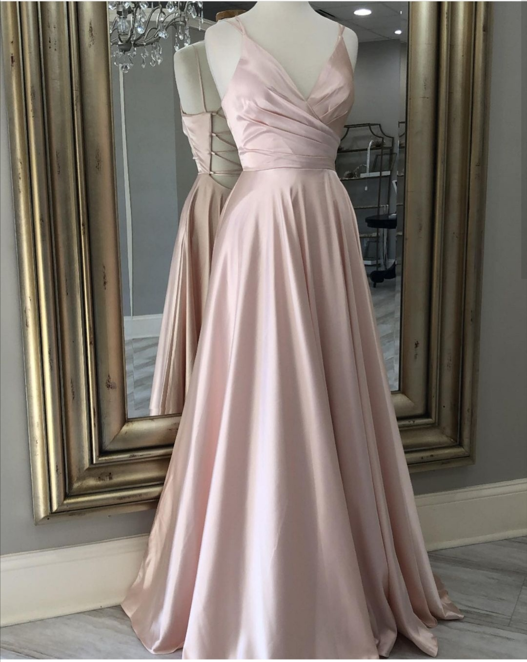 Rosa Ballkleid mit V-Ausschnitt, langes Abendkleid mit Bindeband am Rücken, Y848