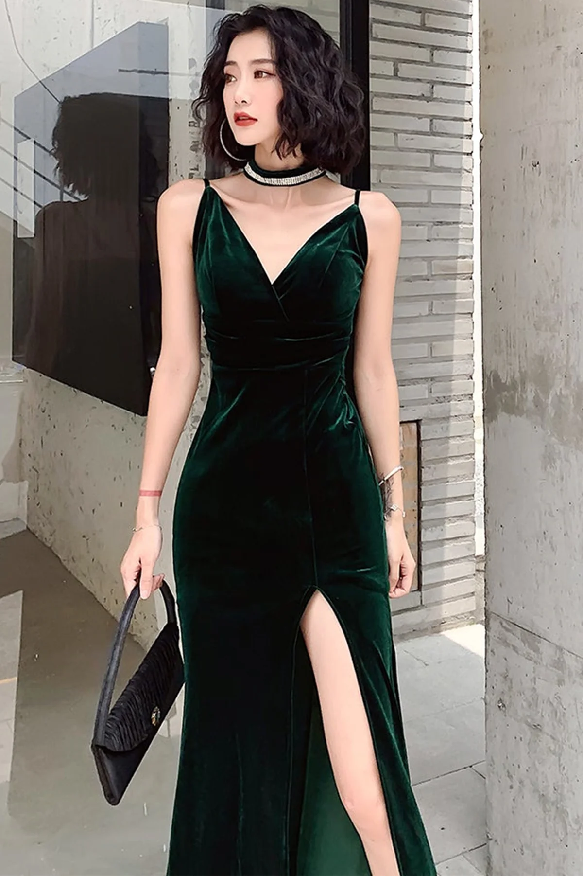 Vestidos de fiesta largos de terciopelo verde oscuro con escote en V, sencillos, vestidos de noche formales de terciopelo verde oscuro Y2926