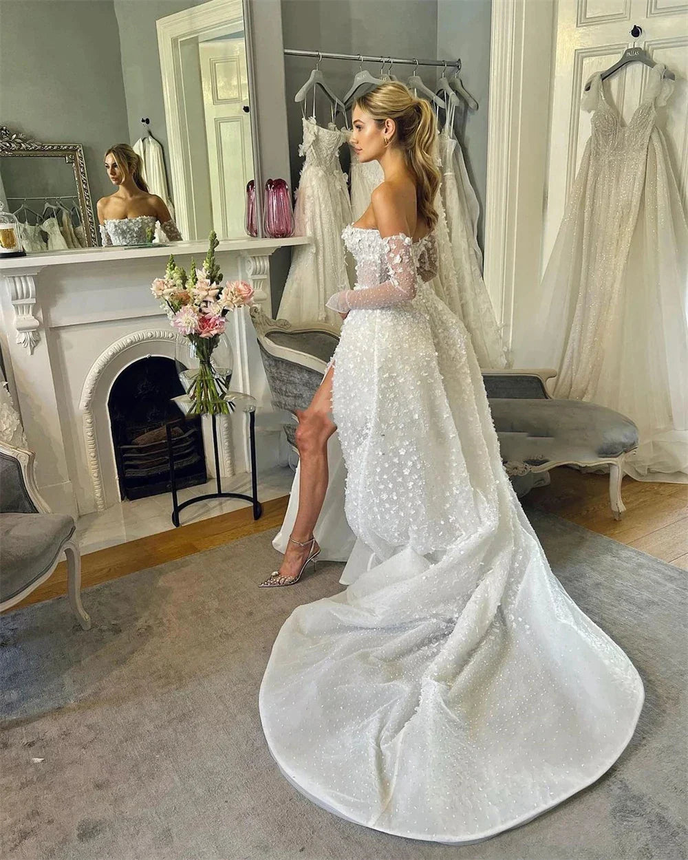 Beautiful Sexy Long Sleeved Wedding Dresses Spaghetti Straps Simple White Backless Pleat High Split Princess Bride Gowns 2024-payinti