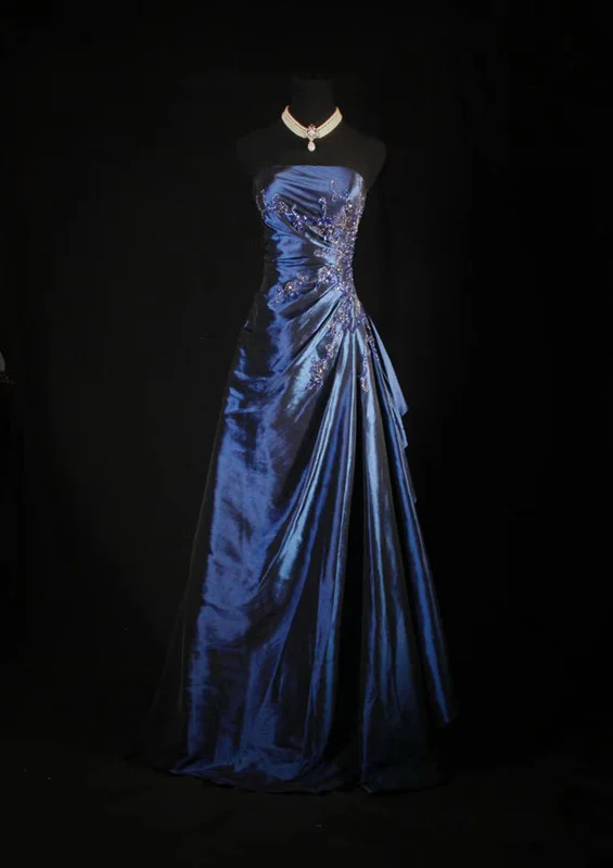 Wunderschönes trägerloses Ballkleid in Marineblau mit Satin-Applikationen in A-Linie, Abschlussball-/Abendkleid Y7807