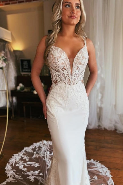 Encantador vestido de novia largo de sirena con escote en V y sin mangas con encaje