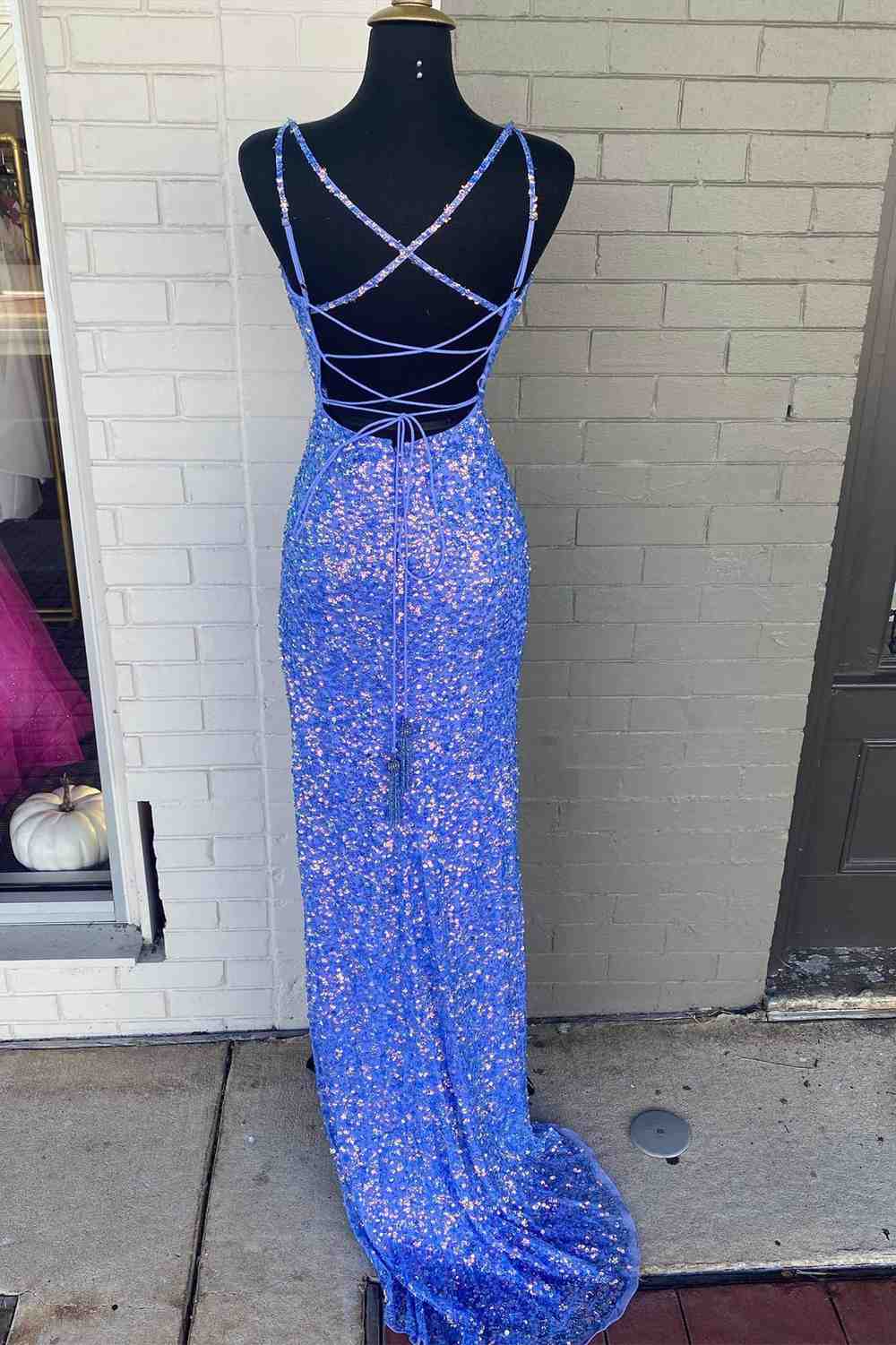 Immergrünes Ballkleid mit hohem Schlitz SYP113