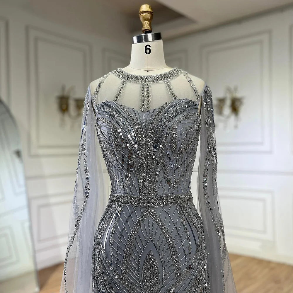 Vestido de noche estilo sirena árabe gris 2025 con cuentas, elegante vestido con mangas estilo capa para ocasiones formales LA72611