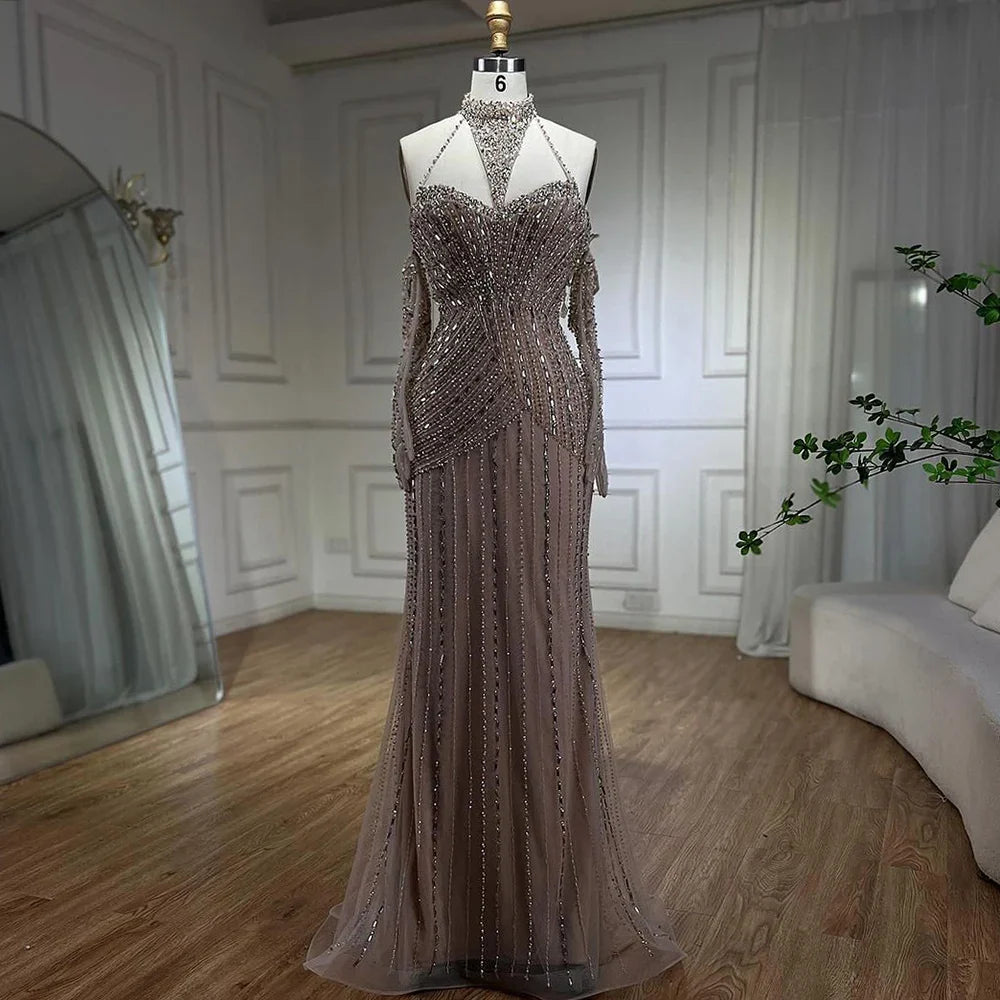 Vestidos de noche elegantes de sirena color caramelo, sin mangas, con cuello halter y guantes, con cuentas, 2025, LA72232