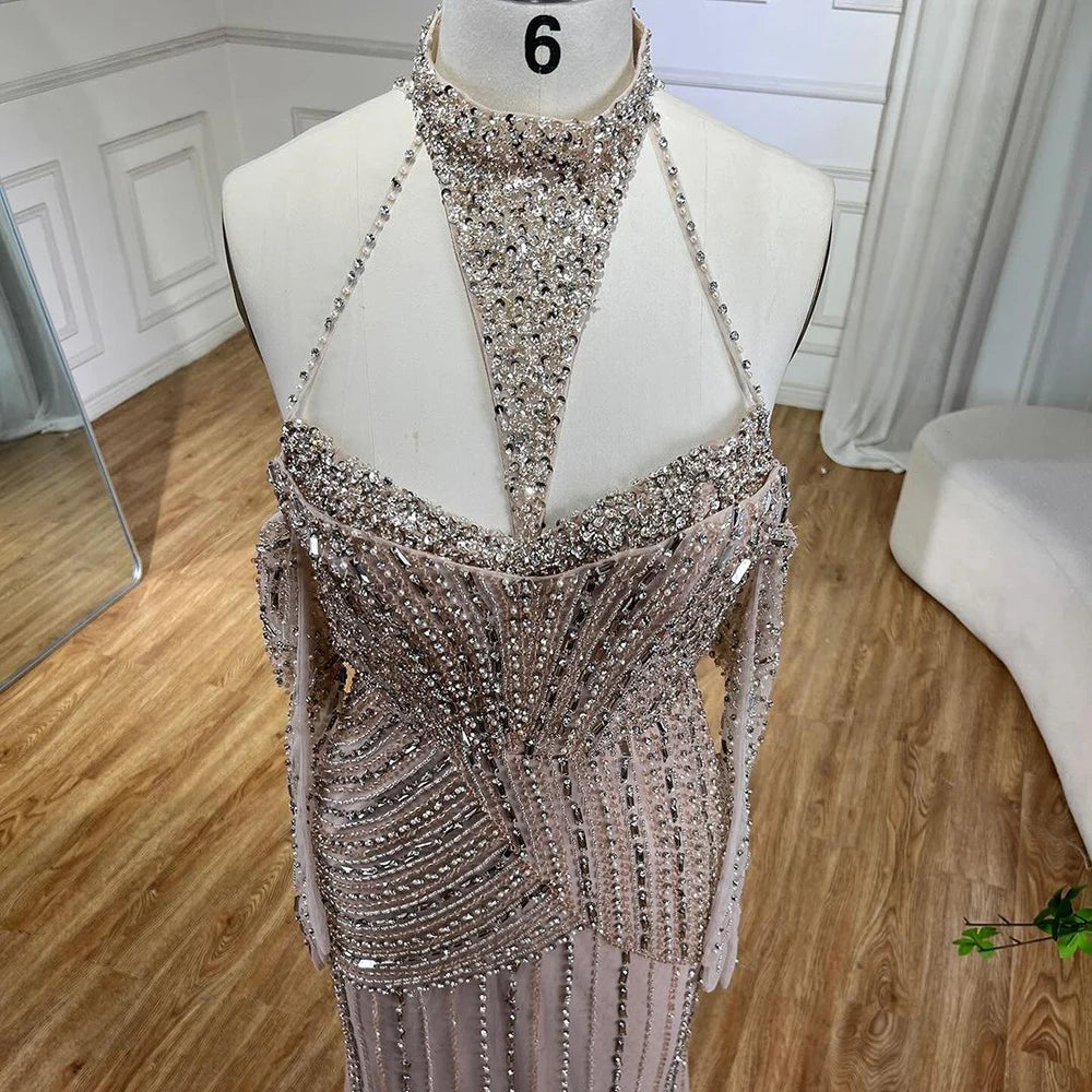 Vestidos de noche elegantes de sirena color caramelo, sin mangas, con cuello halter y guantes, con cuentas, 2025, LA72232