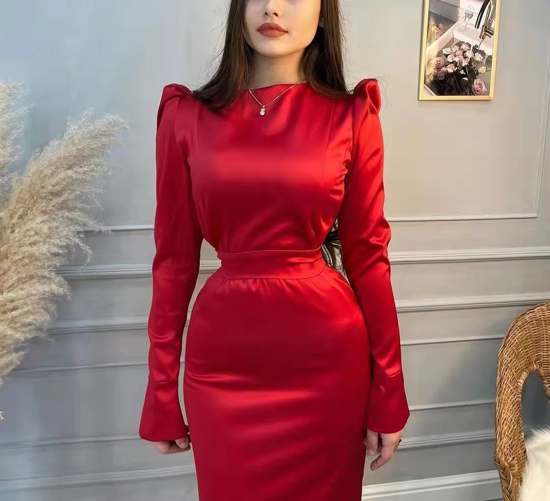 Schlichtes rotes Abendkleid mit langen Ärmeln, schlichtes rotes Ballkleid Y6564
