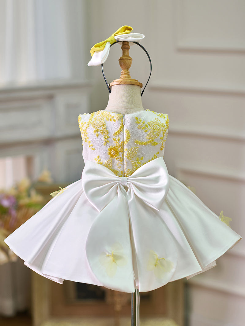 Vestido de satén con encaje hasta la rodilla para niña