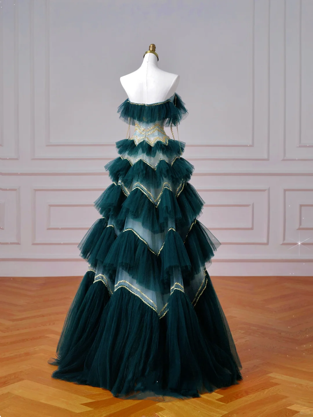 Vintage Dark Green Tulle Sequins Layered A Line Prom Dress Strapless Evening Dress Y8606