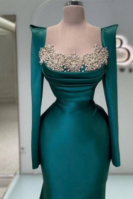 Vestidos de fiesta largos de sirena con mangas largas y cuentas de color verde oscuro de diseñador