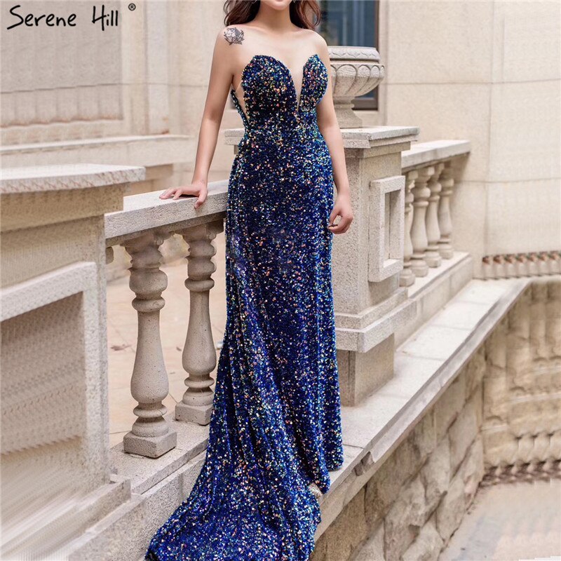 En oferta, sin devolución ni reembolso. Vestidos de noche de lujo en Dubái con lentejuelas brillantes y sensuales, corte en A con escote corazón y cola, LA70273.