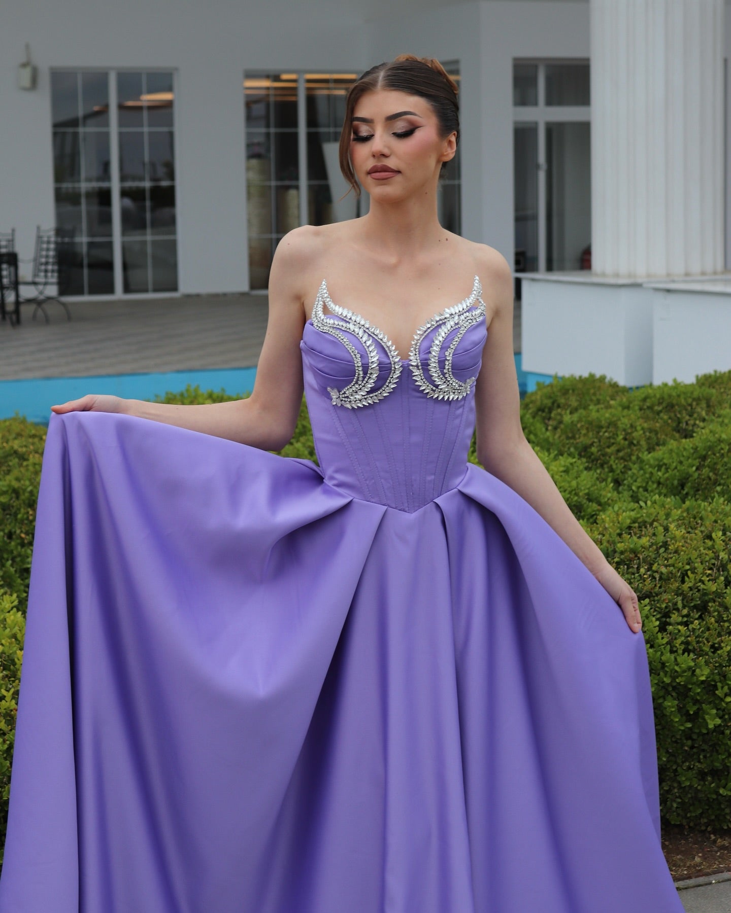 Elegantes A-Linie Herzausschnitt Ärmellos Rüschen Satin Lila Ballkleid