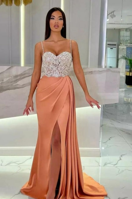 Elegantes langes Meerjungfrau-Abschlussballkleid mit Spaghettiträgern und herzförmigem Ausschnitt und Glitzer