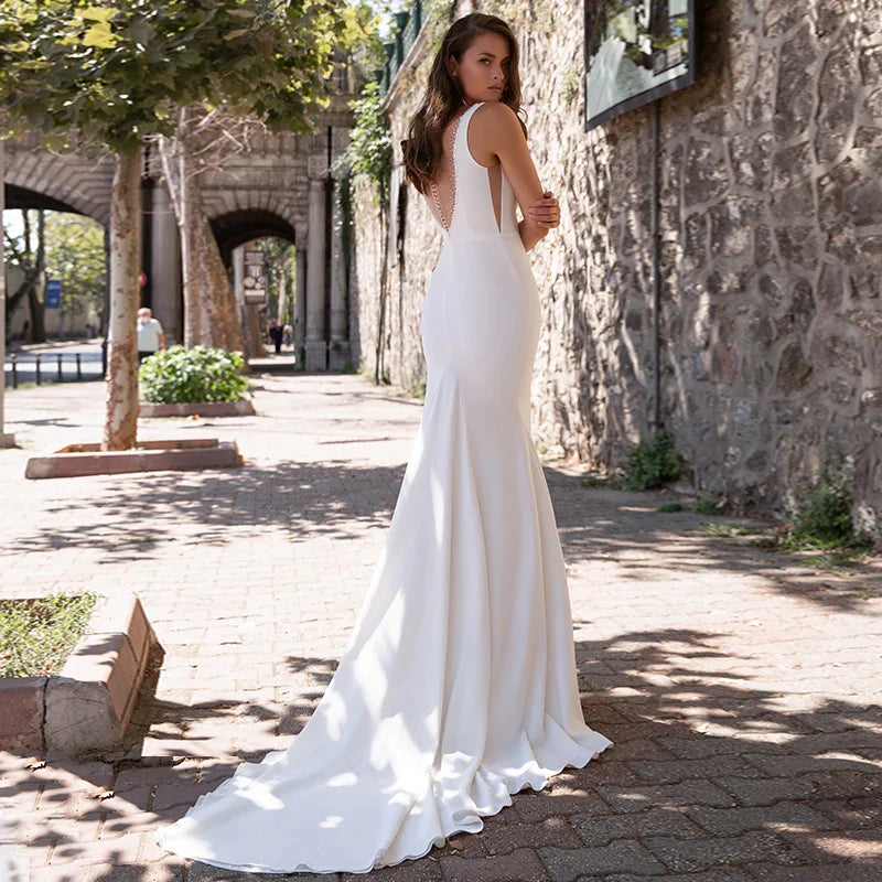 Elegant Mermaid Wedding Dress Women V-Neck Sleeveless Sweep Train Satin Spaghetti Strap Bridal Gown Button Back Vestido De Novia-payinti