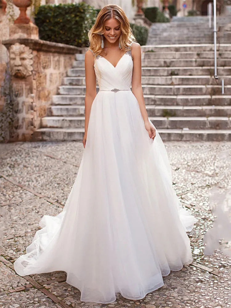 Elegant V Neck Spaghetti Strap Wedding Dresses 2022 New Arrival Beading Sleeveless Backless Bridal Gowns Sweep Train For Women-payinti
