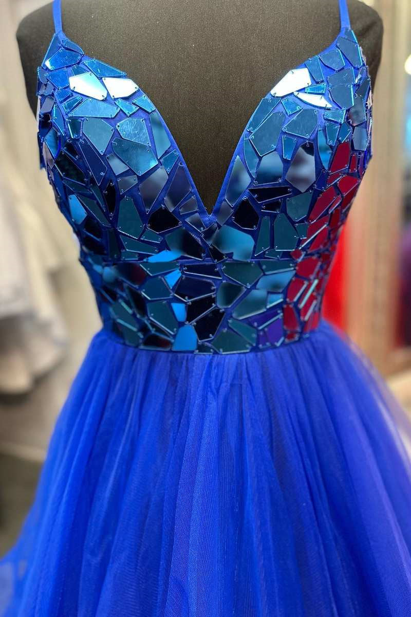 Brandi | A-Linie V-Ausschnitt Spiegelgeschnittene Pailletten Rüschenlagen Langes Ballkleid