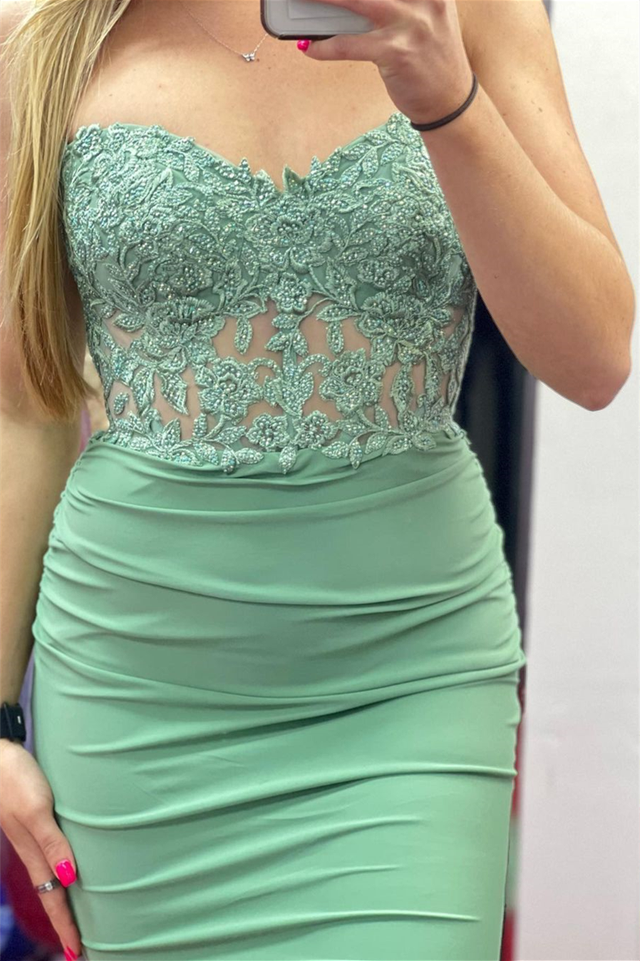 Samantha | Langes Ballkleid aus Satin im Meerjungfrauen-Stil mit trägerlosem Schnitt und Applikationen