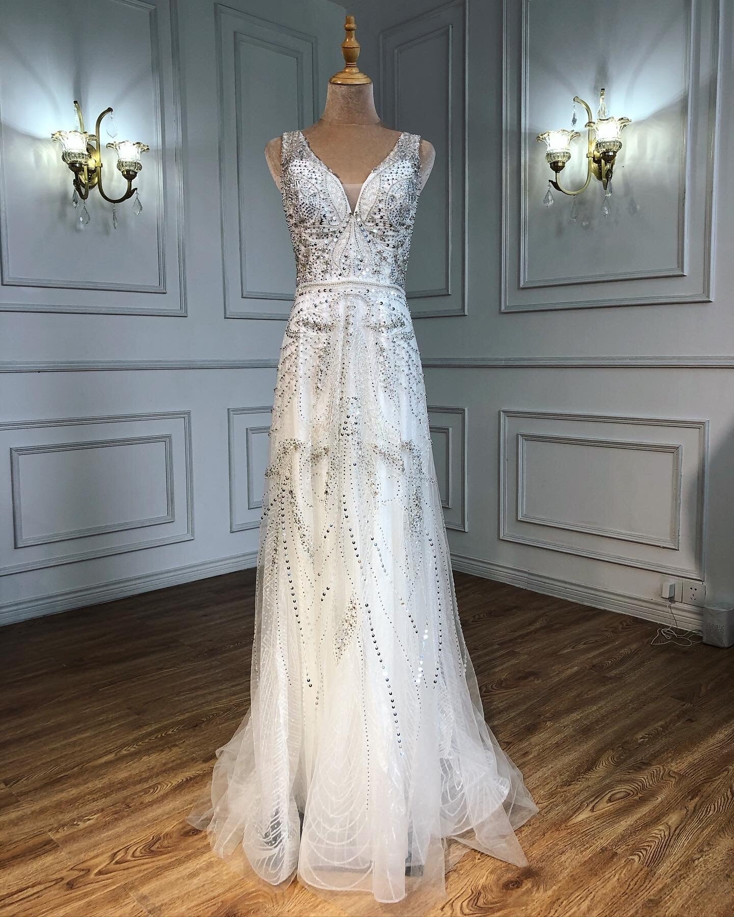 En oferta, sin devolución ni reembolso, vestido de noche sexy de lujo con escote en V y corte en A dorado, 2025, con perlas y cristales, mangas largas, vestido formal LA70287L