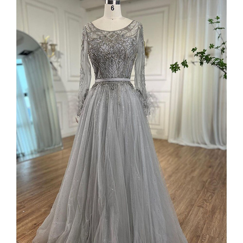 Grau A-Linie Perlen Federn Design Abendkleider 2025 Dubai Lange Ärmel Luxus Abendkleid LA70472