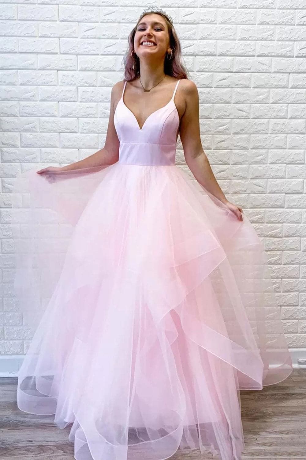 Inspiriertes Ballkleid mit Rüschen, Rosa, Abendkleider SYP39