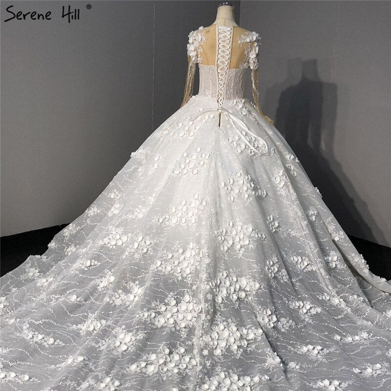 Elfenbein Langen Ärmeln Handgemachte Blumen Hochzeit Kleider 2025 Dubai O-ansatz Vintage Prinzessin Brautkleider HA2263 Nach Maß