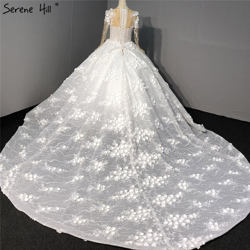 Elfenbein Langen Ärmeln Handgemachte Blumen Hochzeit Kleider 2025 Dubai O-ansatz Vintage Prinzessin Brautkleider HA2263 Nach Maß