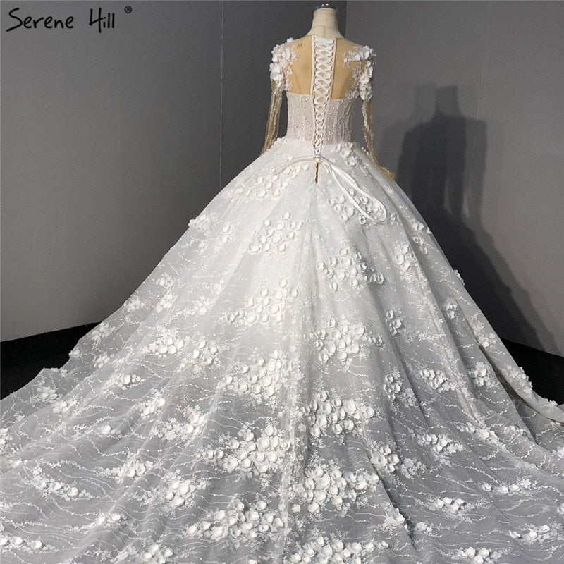 Elfenbein Langen Ärmeln Handgemachte Blumen Hochzeit Kleider 2025 Dubai O-ansatz Vintage Prinzessin Brautkleider HA2263 Nach Maß