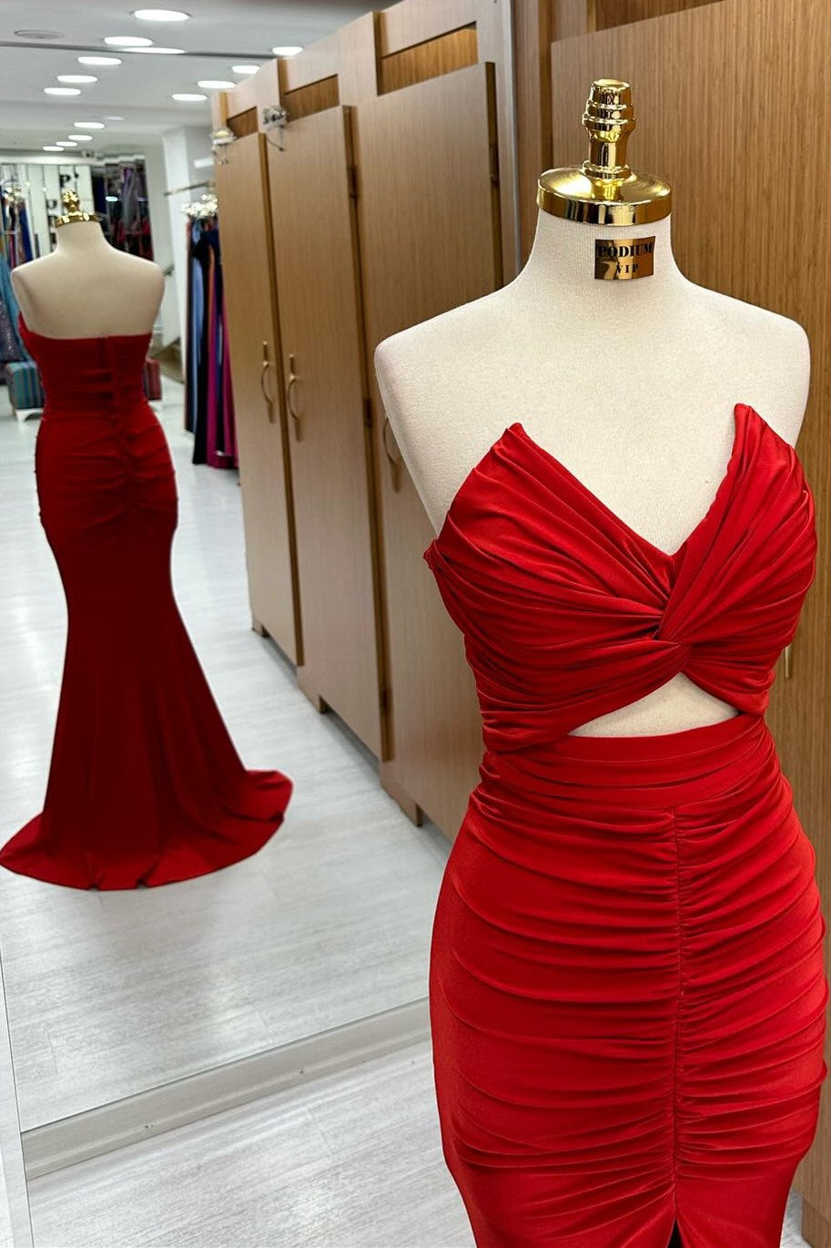Monique | Rotes trägerloses, langes Meerjungfrauenkleid mit gedrehtem Knoten und Schlitz